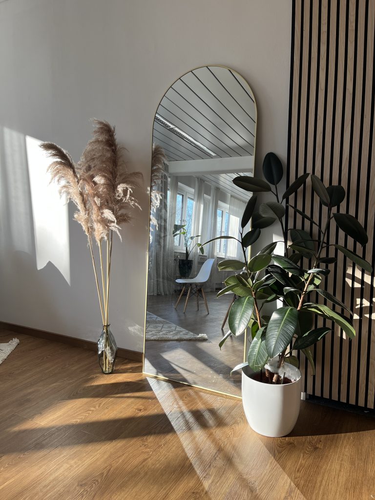 Mind Move Coworking Mietlocation München Seminarraum Meetingraum Tageslichtstudio